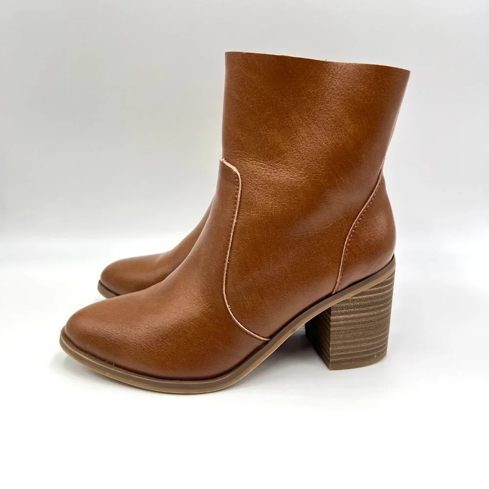 Universal Thread Size‎ 6 Cognac Brown Faux Vegan Leather Block Heel Ankle Boots